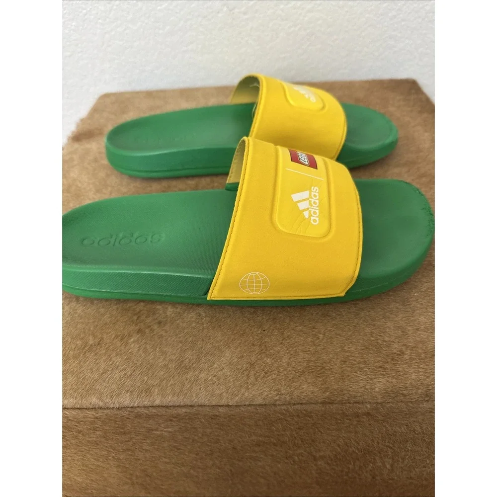 Adidas Lego‎ Adilitte Comfort K Slide Sandals Kid Size 6 Yellow & Green